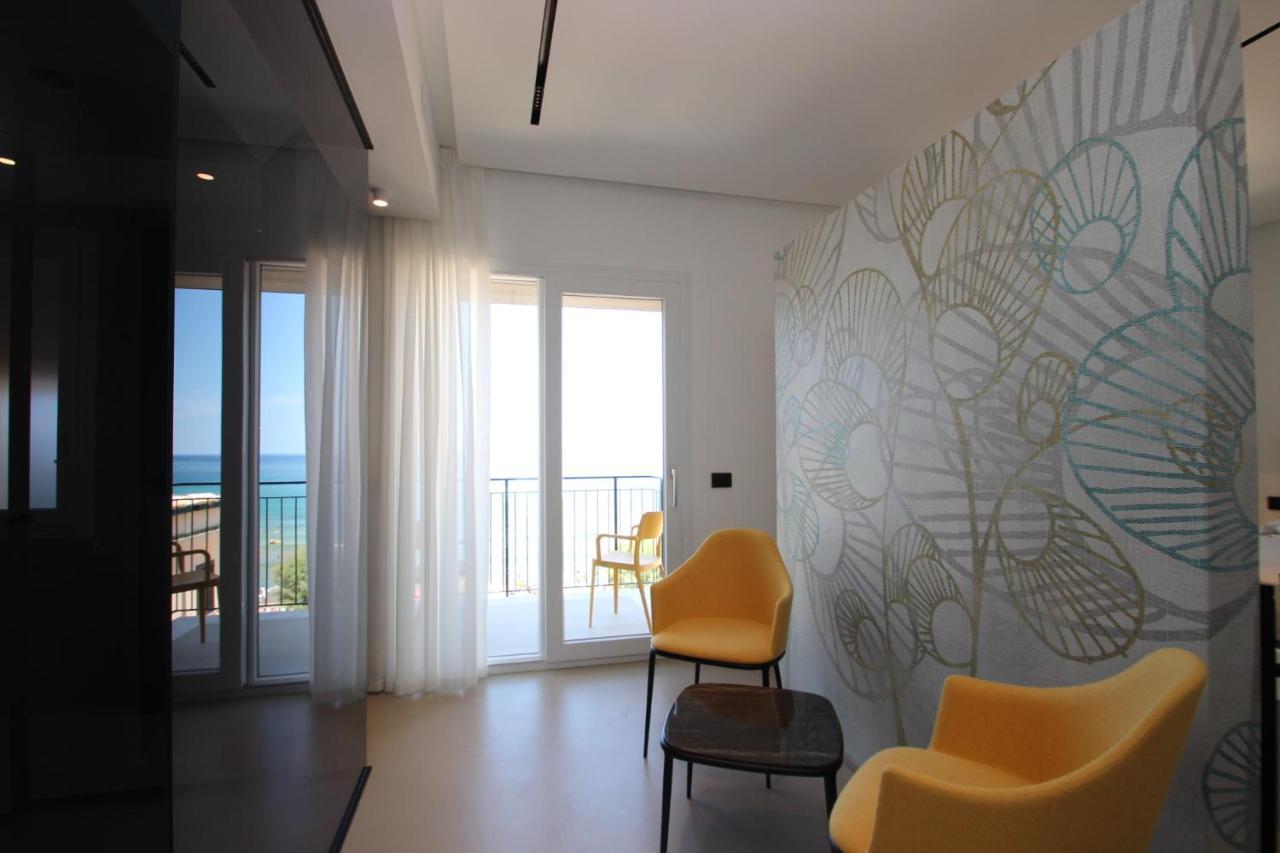 B&B Le Suites Di Costanza Cefalù Exterior foto
